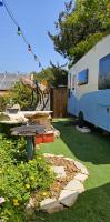 Cozy Seaview Glamping Caravan - Ferienwohnung