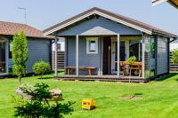 Nameliai Penkios gulbės - B&B Šventoji