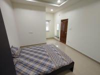 LEO's DEN 13 Guests AC 3BHK 9 mins to RGIA - B&B Shamshabad