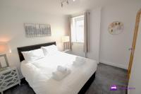 Oak Tree Boutique 2 bed Apartment - Stayseekers - Chambres d'hôtes Salisbury