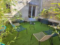 La Maison du 19 - 130m2 - Les Rosiers sur Loire - Chambres climatisées - Bed and Breakfast