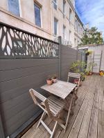 Chaleureux Appartement avec Terrasse - Bed and Breakfast Marseille