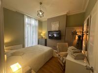 House - Sleeps 4 - Garden - Pets Ok - Parking - Chambres d’hôtes Londres