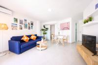 Burgos, terrace, parking by 10ToSea - B&B Fuengirola