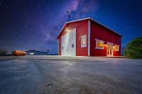 Off the Grid Family Home and Barn Sleeps 12 with Gameroom - B&B