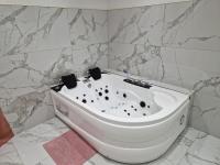 Maison Chic avec jacuzzi Nogent sur Oise YaoSpa60 - Ferienwohnung