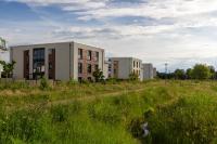 Penthouse-Ferienwohnung Wolfsburg mit Dachterrasse WLAN Smart-TV überdachter Parkplatz Wallbox - B&B Wolfsburg