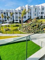 Logement moderne et cosy avec piscine, jacuzzi, salle de sport et billard - B&B
