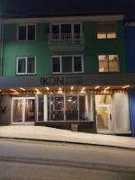Charming 3-Bedroom Apartment in the Heart of Kristiansund - Bed and Breakfast