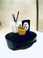 Elegant 2BR Apartment with Balcony Near Millennium City - B&B Vienna