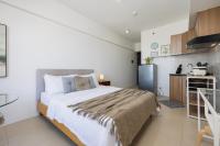 Furnished Studio in Avida Towers Riala, Cebu IT Park with Amazing City View, Fast WiFi, Netflix, Pool and More - B&B