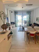 Nea Peramos Apartment SeaFront - B&B Nea Peramos