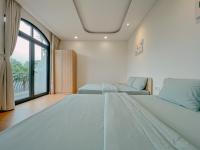 Deluxe Queen Room with Two Queen Beds