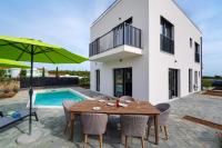 Villa Sundeck - Holiday Home near Šibenik - Ferienwohnung