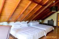 Deluxe Room with Bathtub