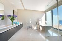 Luxury Suite