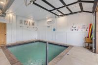 Rainbow Ridge A Luxurious 4 bed cabin private pool hot tub game room theater - Chambres d'hôtes Sevierville