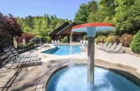 The Adventure Lodge Located in Black Bear Falls Resort with 3 King Suites! - Chambres d'hôtes Gatlinburg