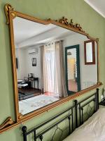 Suite mit Kingsize-Bett und Balkon