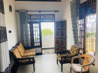 Beachfront Bliss Home Stay - B&B Hambantota
