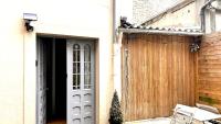 Le Coeur De Fontainebleau 1-Bedroom Retreat - Chambres d'hôtes Fontainebleau