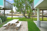 Waterfront Condo - Canal Views - Walk to Beach - Chambres d’hôtes Gulf Shores