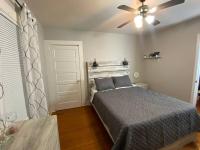 The sky 2 bedroom home - B&B Port Allen