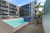 Central Style The Mount with Pool Spa Gym - Ferienwohnung Mount Maunganui