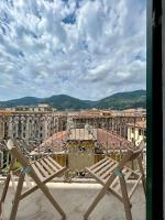 Fancy apartment bright with city and mountain view on an ancient staircase 5 mins to the station with 2 balcony with amazing city view - B&B