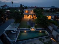 Villa Beach Front Arjuna