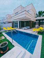 Modern Villa with Private Pool near Golf Courses - Chambres d’hôtes