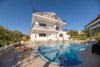 Denise Studios and Apartments - B&B Argási