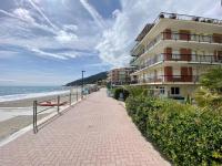 Appartamento sul Lungomare by Tempovacanza - Ferienwohnung Marina di Andora