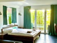 Studio Double Deluxe