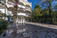 Apartments Dino - Ferienwohnung Kutleše