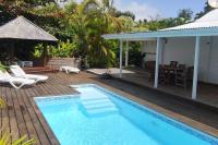 Villa zen Bali piscine privée 3 chambres lotissement les hauts de la vallée d'or - Chambres d'hôtes Saint-François