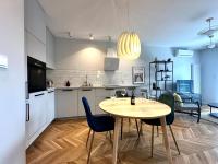 Mieszczańska 25 Apartment - Self check-in 20h - parking & lift - B&B
