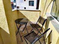 Deluxe Double Room with Side Sea View