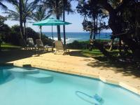Palm Sands Beach House - 22 sleeper - Bed and Breakfast Port Shepstone