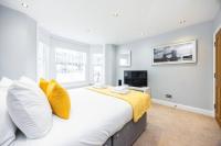 Smart Kensington Retreat 2BR - B&B Londra