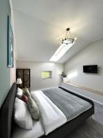 Modern Apartment, 5mins to Rynok Square - Ferienwohnung Lwiw