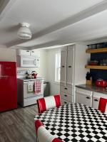 PoppyJoe's - B&B Twillingate