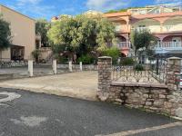 Villa Olive - Peace & Comfort Near the Beach - Private Patio - 2 Parking Spots - B&B