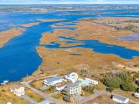 Salt & Lime - B&B North Topsail Beach