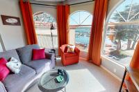 Yaquina Bay & Bridge Views! Watch the Boats! Kitchen is a culinary delight! Unit 5 - B&B Newport