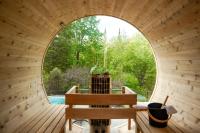 Chalet Golden Bear - Fiddler Lake - Bed and Breakfast Mille-Isles