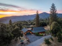 Yosemite Villa - log cabin with spectacular views & stargazing - B&B Mariposa