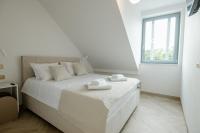 One-Bedroom Premier Apartment