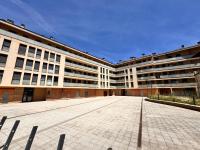 Exclusive Lerma - Smart TV de 75", Netflix y Parking Gratis - B&B Lerma