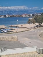 Apartmani Ruzmarin - Bed and Breakfast Vir